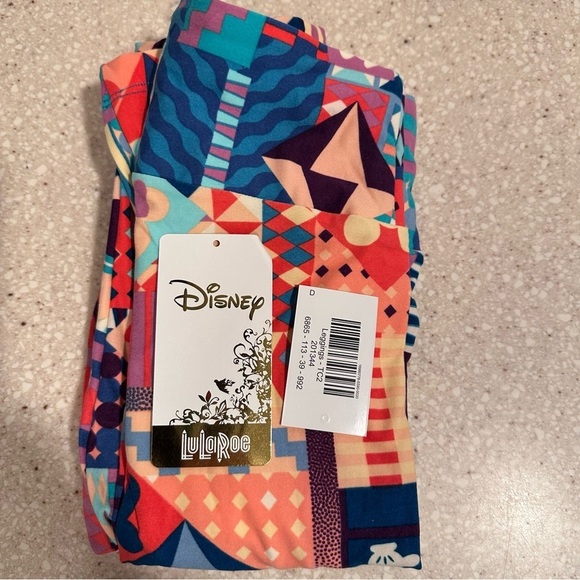 LulaRoe Disney Leggings, Tall & Curvy TC2 18-26, Soft & Comfy, Mickey Minnie NWT - Picture 14 of 16